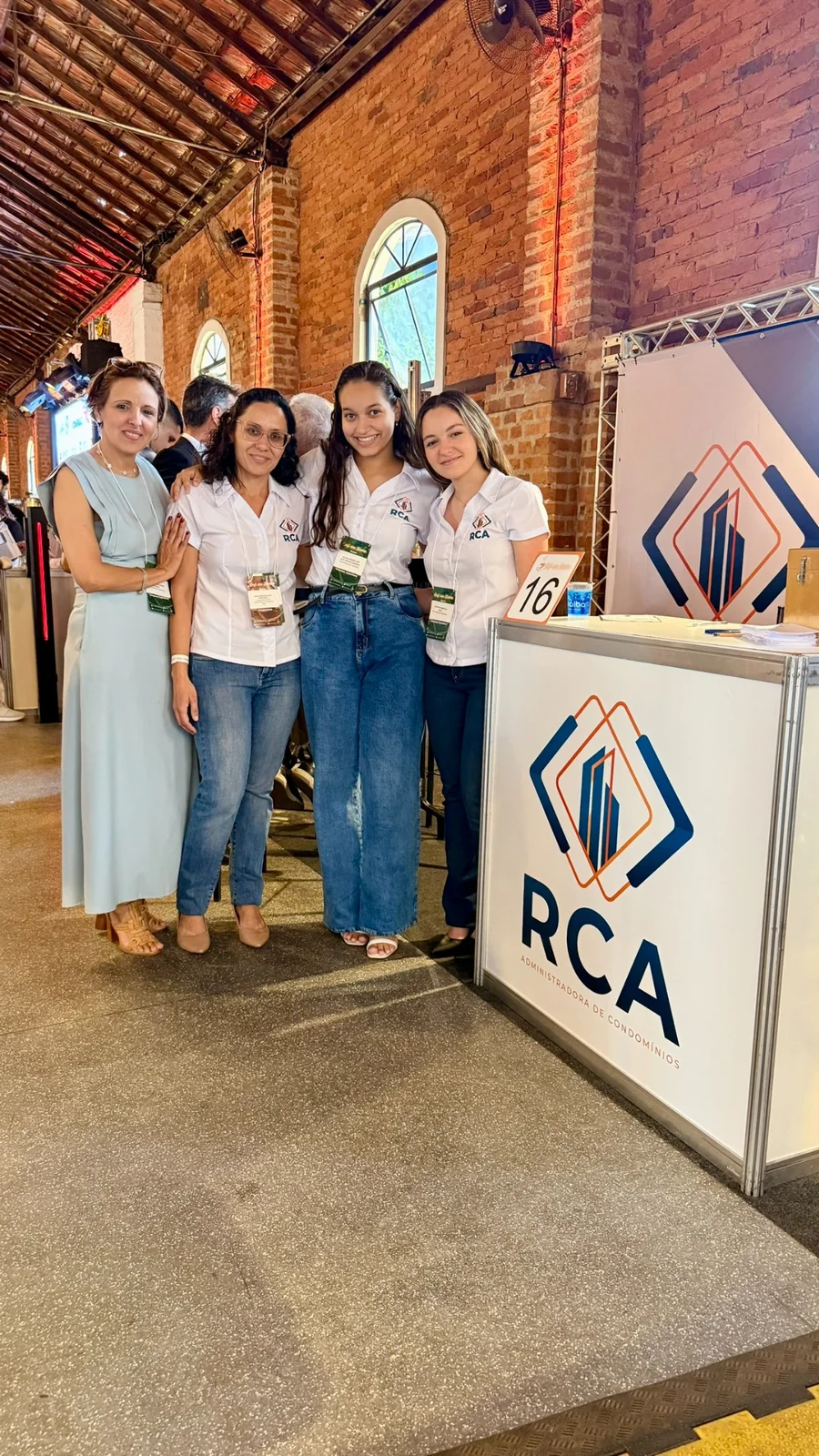 Equipe RCA no Café com Síndico
